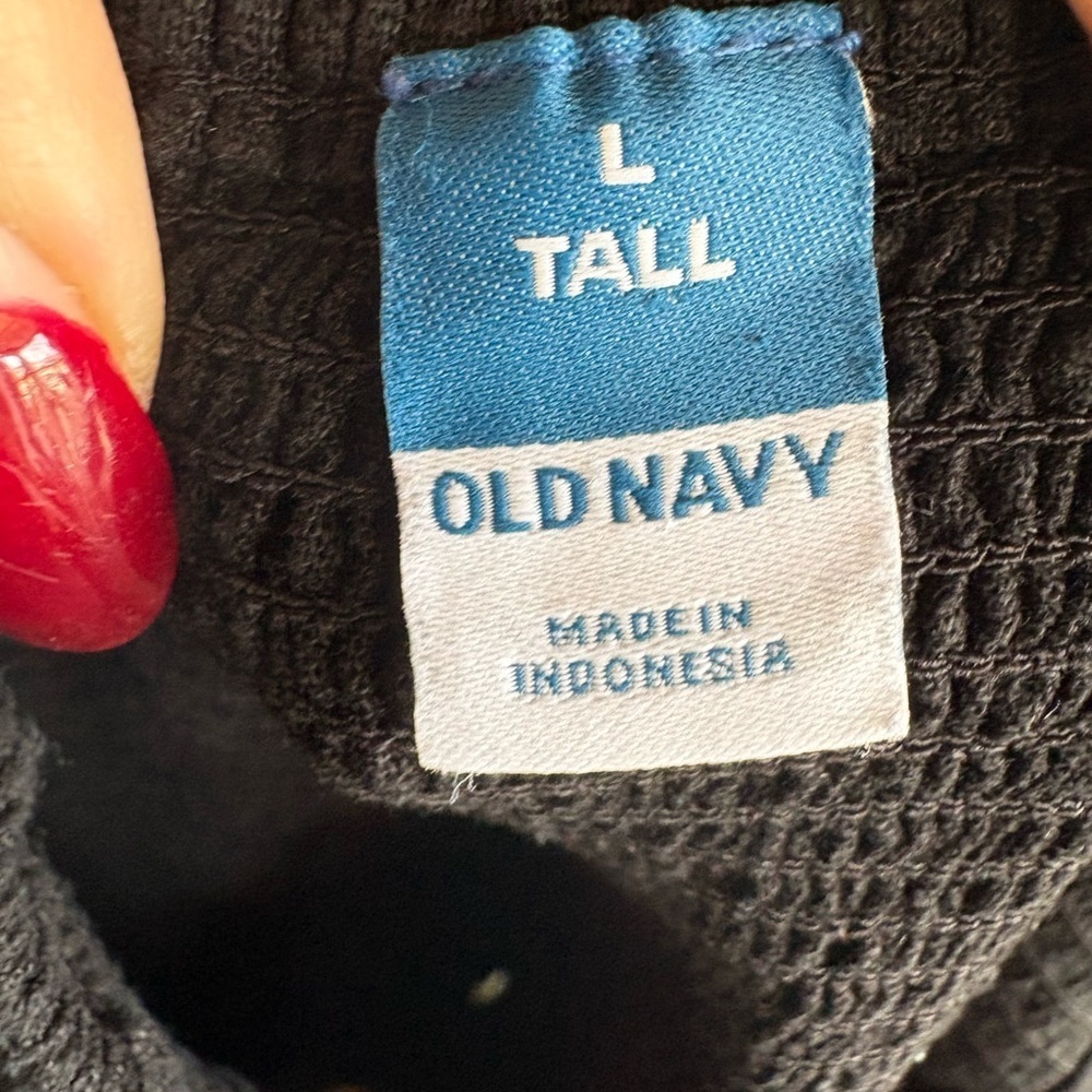 Old Navy Black linen blend O- ring halter Romper Large tall pockets preloved - Picture 4 of 9